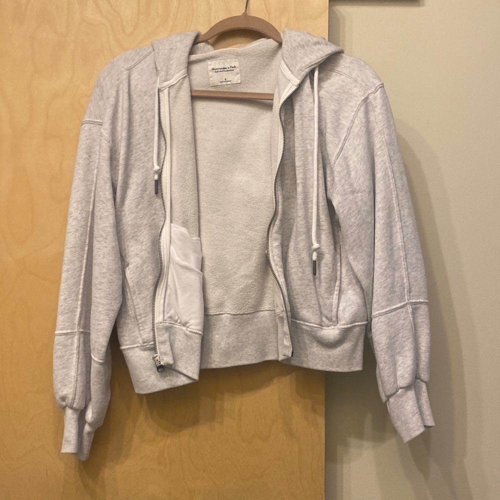 Abercrombie crop zip up sweatshirt